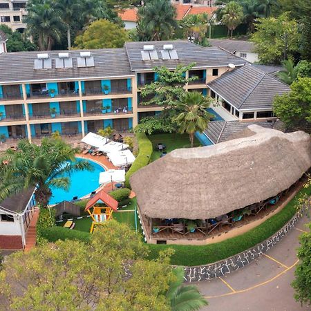 Dolphin Suites Kampala Zewnętrze zdjęcie